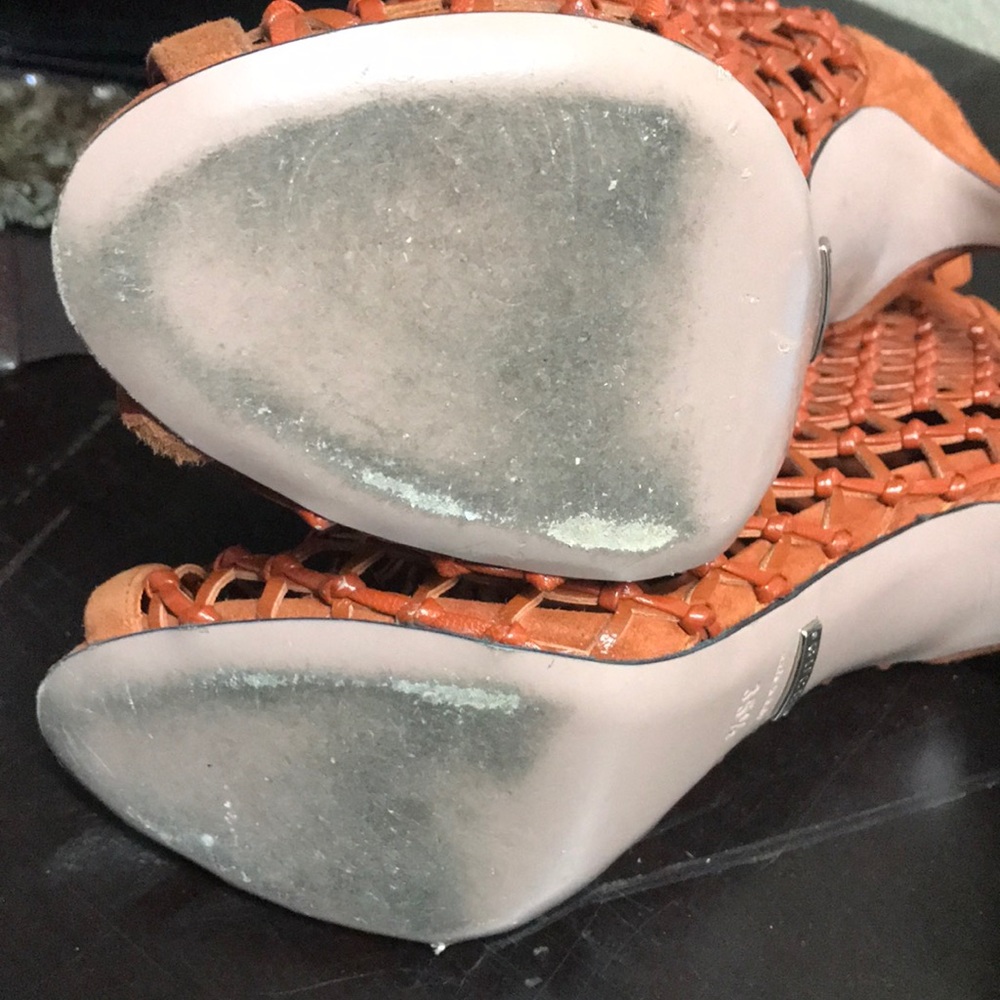 Authentic Gucci Caged Heel - Picture 7 of 7